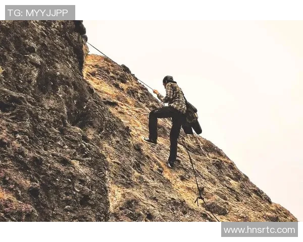 黄芳独家分享攀岩技巧与心得体会助你征服高峰之路