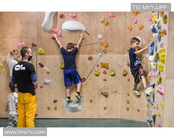 攀岩深度解析北京攀岩队的防守策略与训练方法探秘